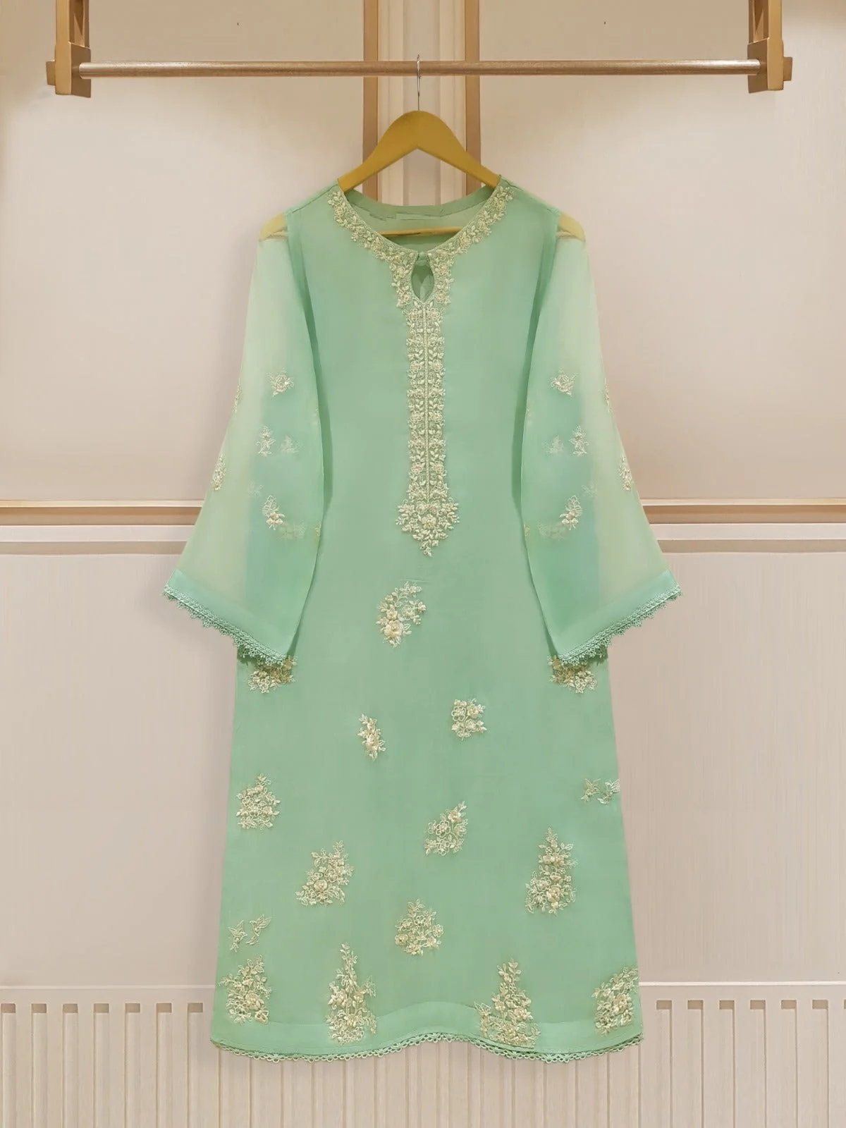 Daisy Charm - Image 3